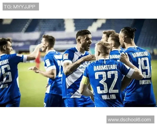 特雷斯登迎战达姆施塔特争夺德乙联赛关键三分之战 特雷斯登迎战达姆施塔特争夺德乙联赛关键三分之战